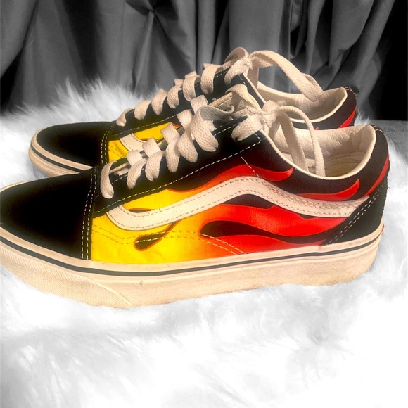 Vans Shoes - Vans Flame Old Skool